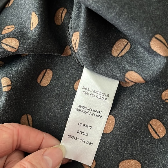 Ricki’s Satin Blouse Size LG - Picture 8 of 9